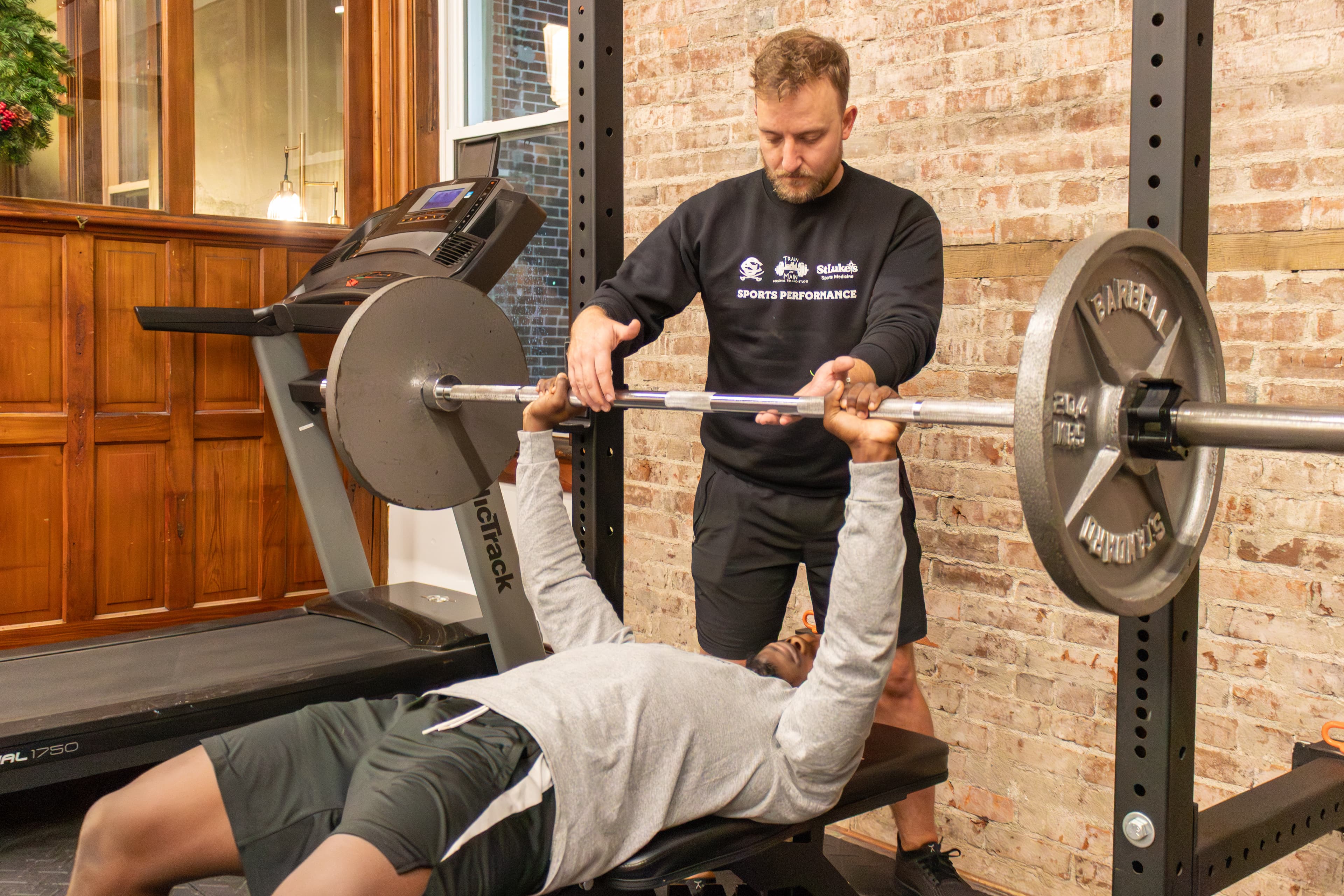 Train on Main personal trainer gym in Stroudsburg, PA offering sports performance training